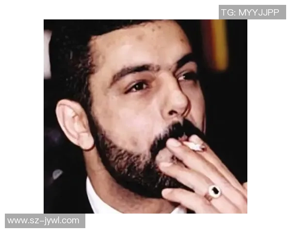 中场休息意外相遇足球明星的神秘替身揭晓真相 中场休息意外相遇足球明星的神秘替身揭晓真相