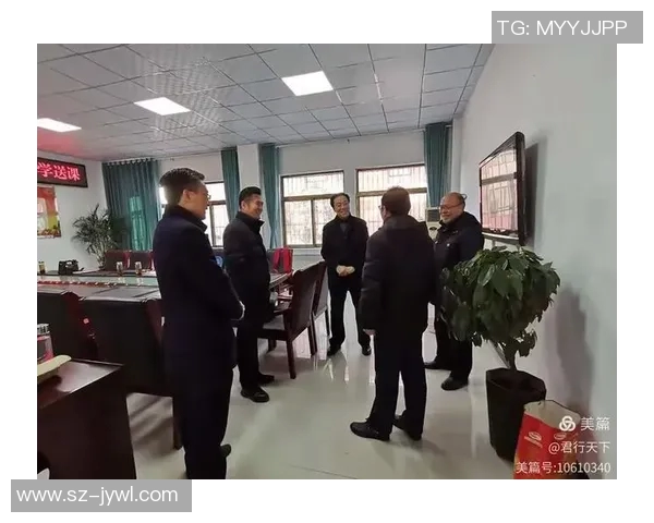 杨昆峰足球教练的执教风采与训练瞬间精彩回顾